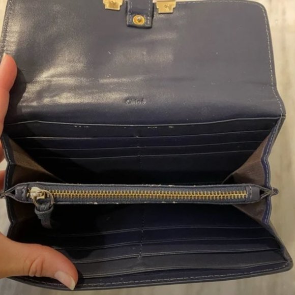 Authentic CHLOE Marcie Continental Navy & Gold Leather Wallet - Picture 5 of 7